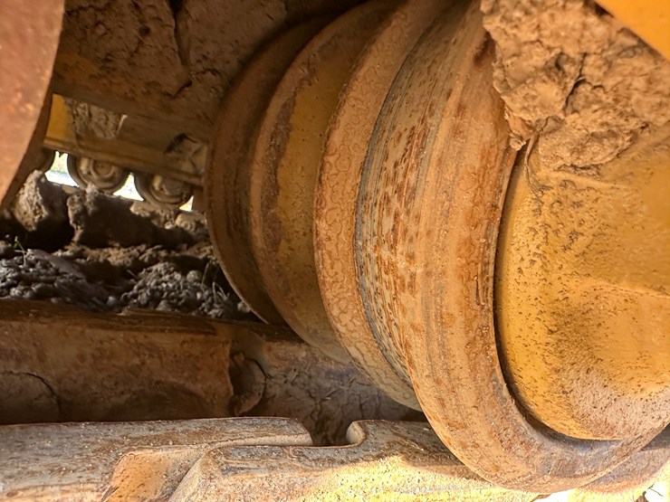 caterpillar-d5k2-image-16