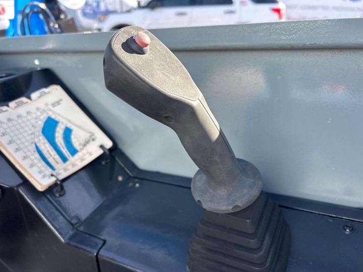 2013-genie-gth1056-image-20