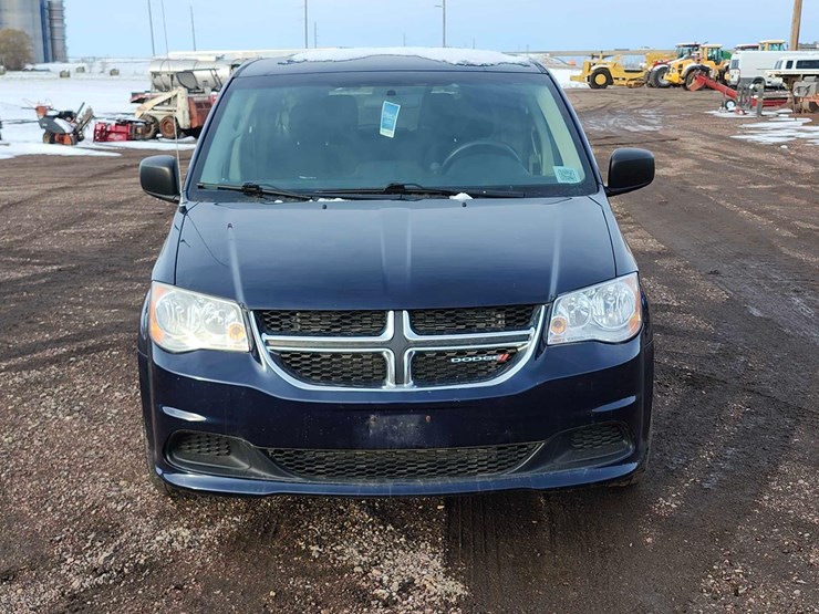 2015-dodge-grand-caravan-se-image-7