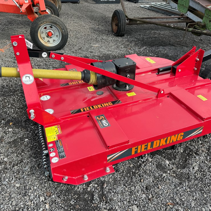 #41 • FIELD KING 5' 3 POINT HITCH ROTARY CUTTER