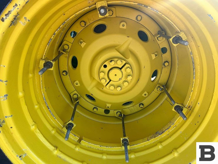 1993-john-deere-7600-image-45