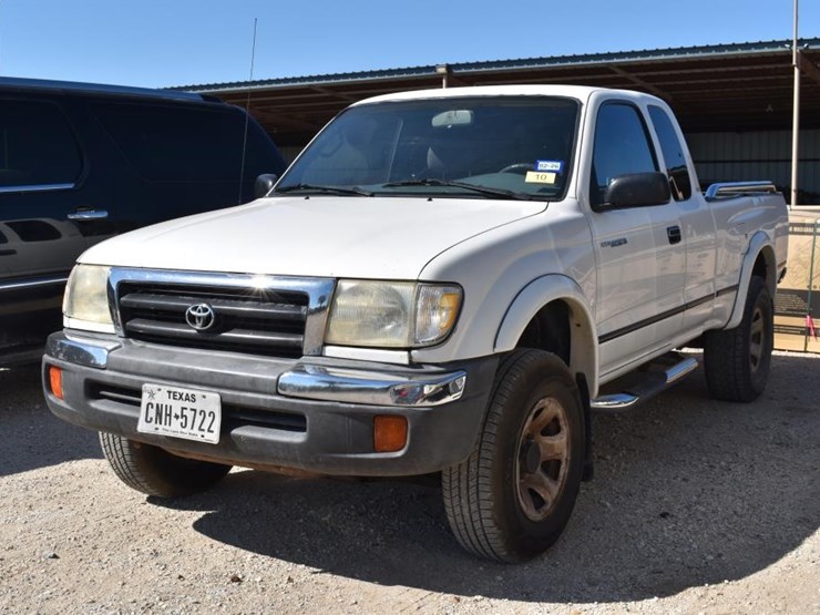 1999-toyota-tacoma-image-1