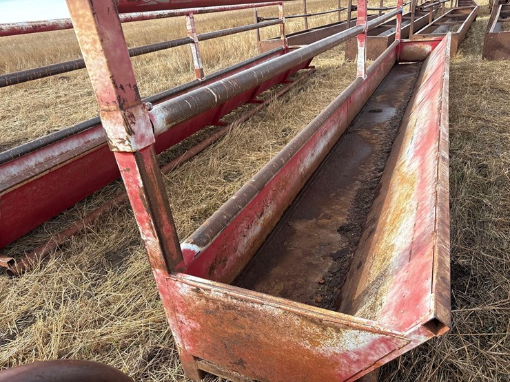 stur-d-fenceline-feed-bunk-image-2