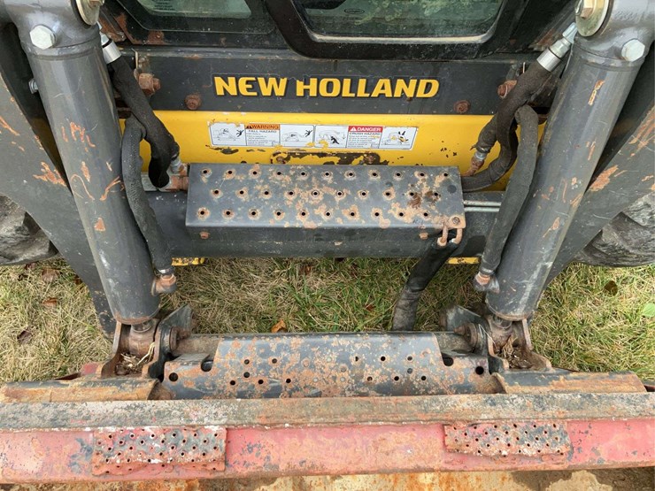 2018-new-holland-l228-image-9