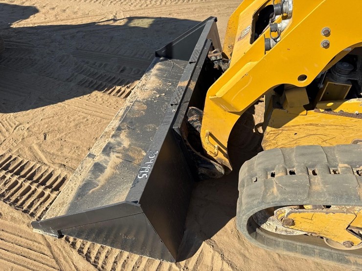 2023-caterpillar-259d3-image-28