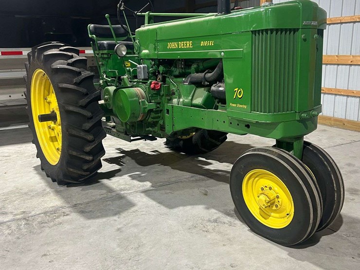 john-deere-70-image-2