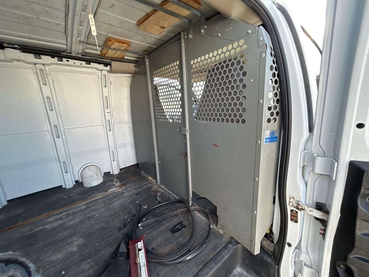 2006-gmc-3500-image-24