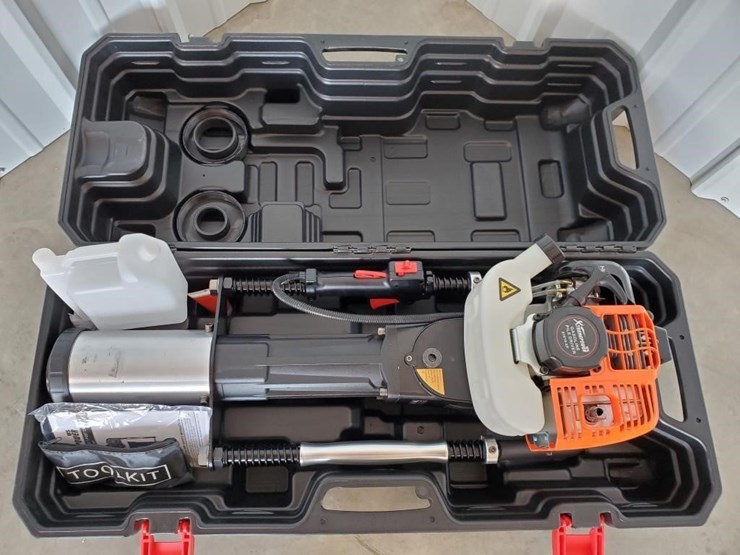 xp-52cc-gas-t-post-driver-image-1