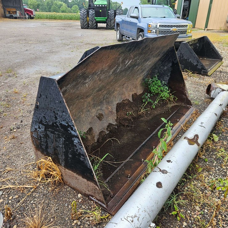 Berlon 84" High volume bucket