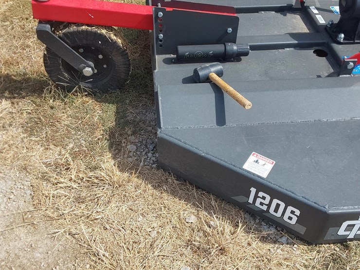 2023-mahindra-1635-hst-image-48