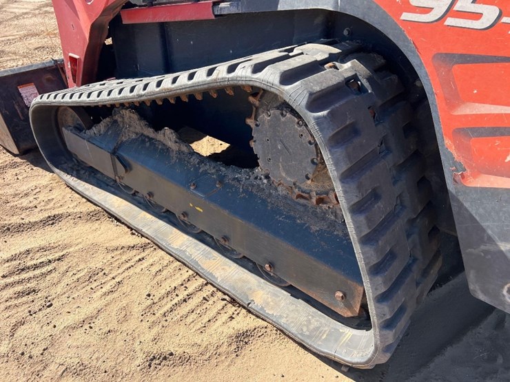 2019-kubota-svl95-2s-image-17