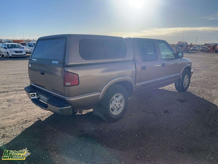 2002-chevrolet-s10-image-6