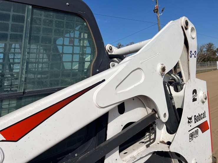 2022-bobcat-s740-image-16