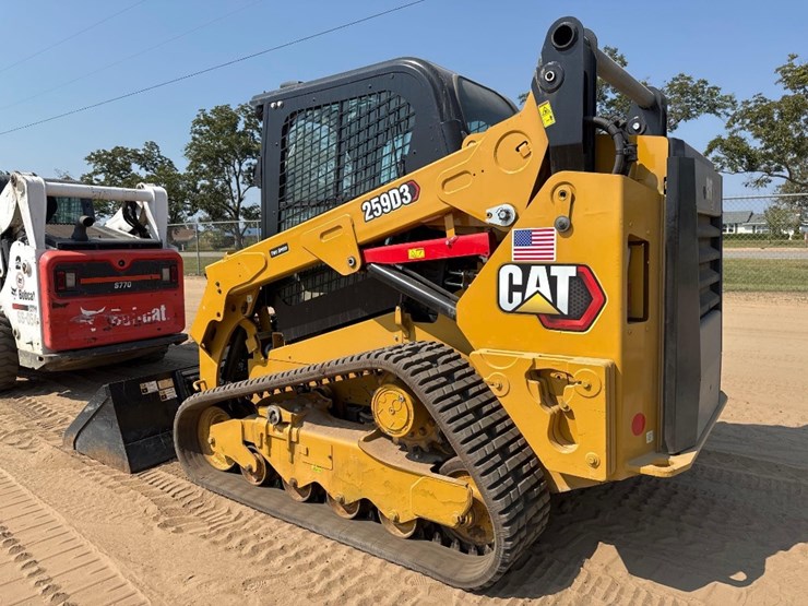 2023-caterpillar-259d3-image-8