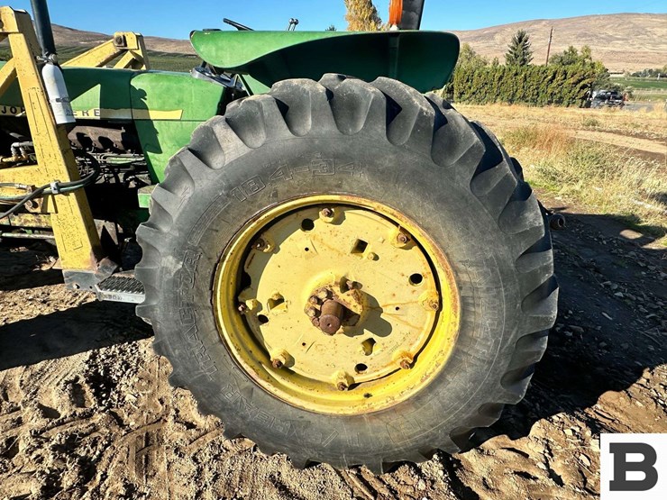 john-deere-2840-image-30