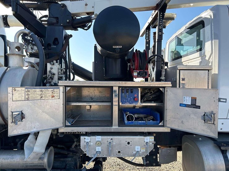 2012-international-workstar-7500-image-17