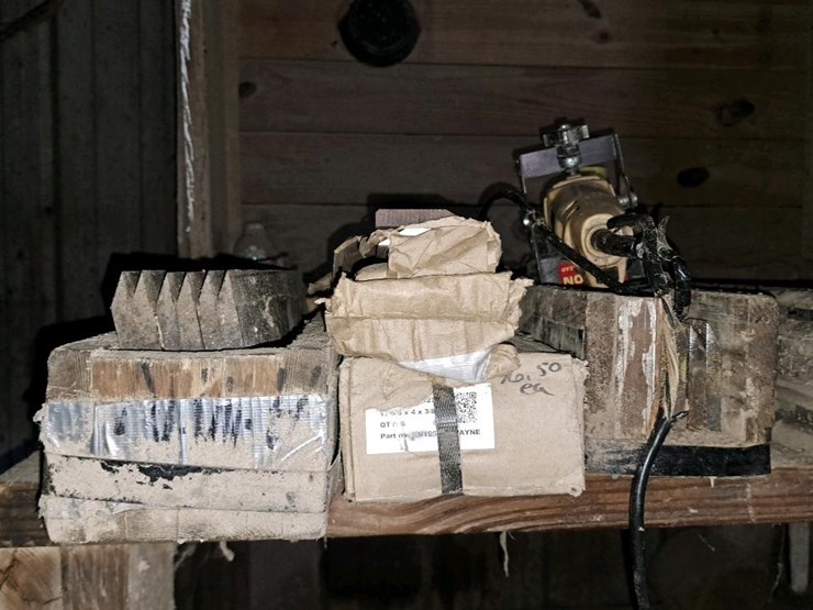 #317-•-chipper-knives-and-tools-image-6