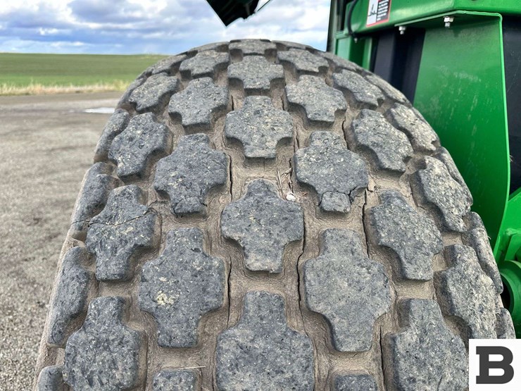 john-deere-w235r-image-69