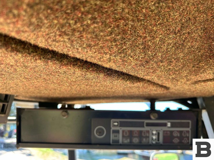 1995-new-holland-2550-image-73