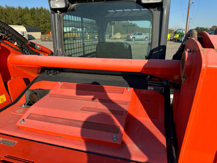 kubota-svl75-2-image-32