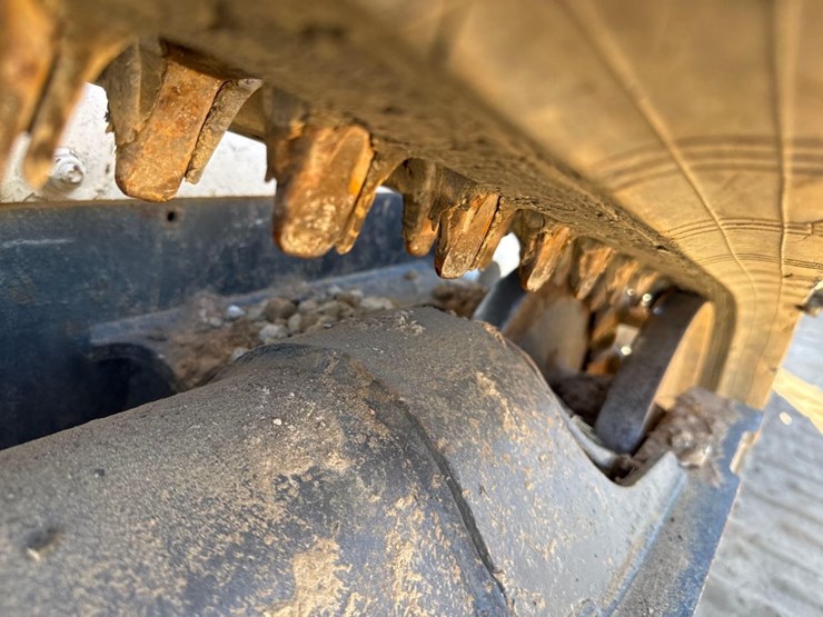 2015-bobcat-t550-image-14