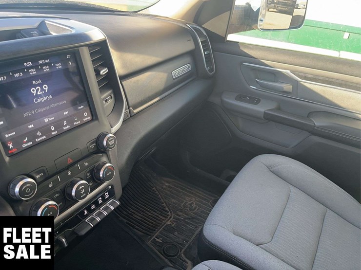 2019-dodge-1500-image-14