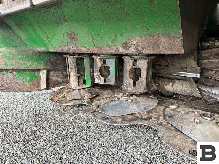 john-deere-w235r-image-23