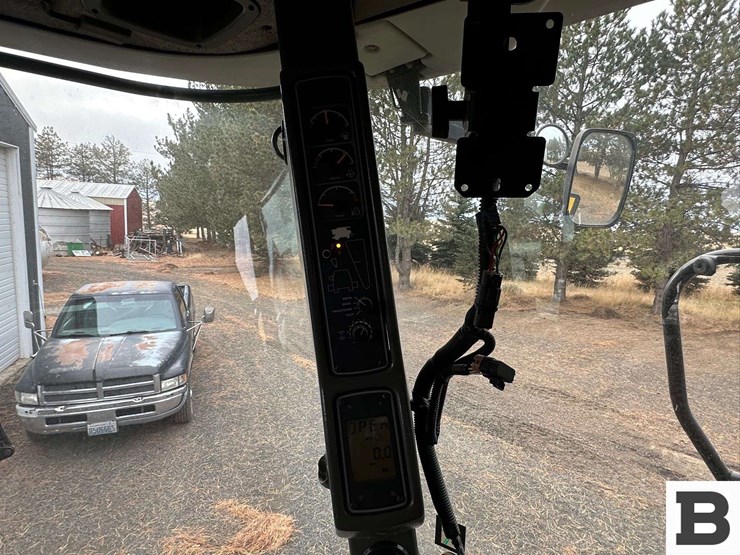 2008-gleaner-r75-image-74