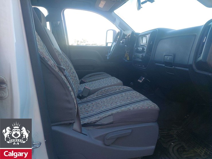 2015-gmc-sierra-2500hd-image-14