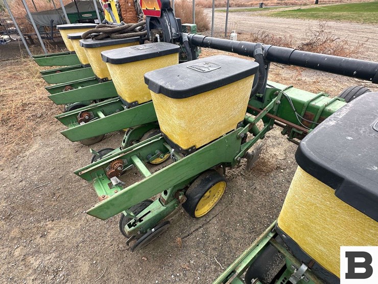 john-deere-7300-image-20