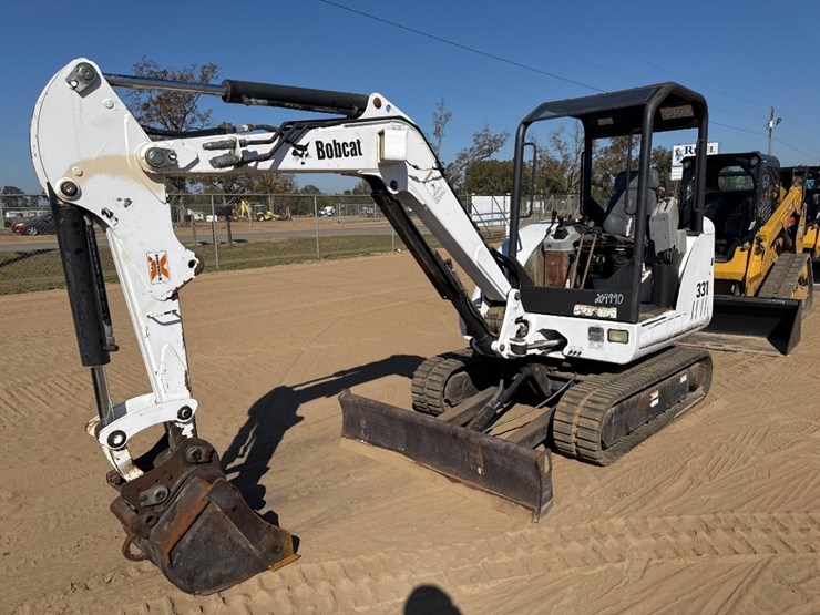 2004-bobcat-331g-image-8