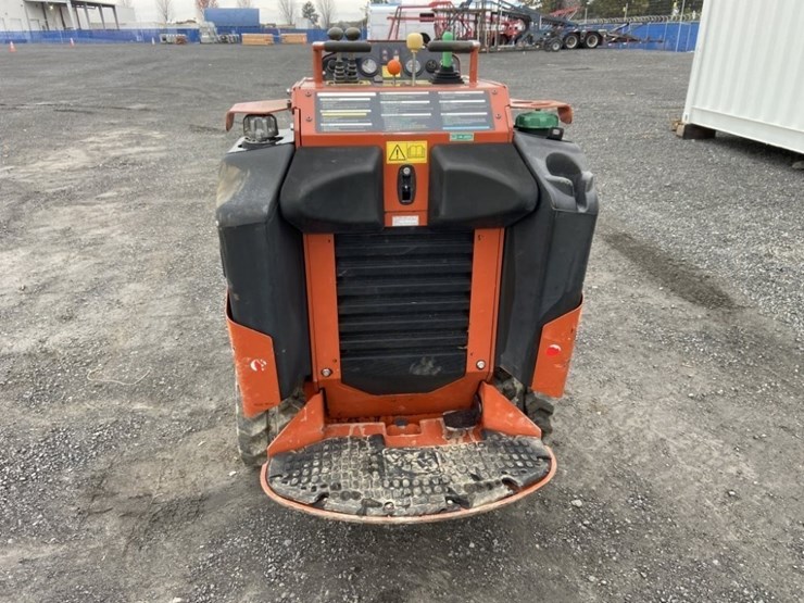 2020-ditch-witch-sk800-image-4