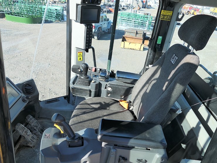 2014-caterpillar-972m-image-38