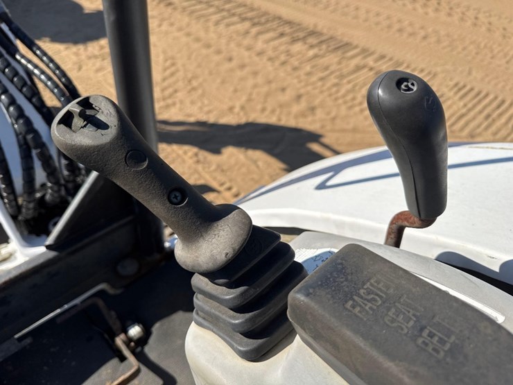 2004-bobcat-331g-image-27