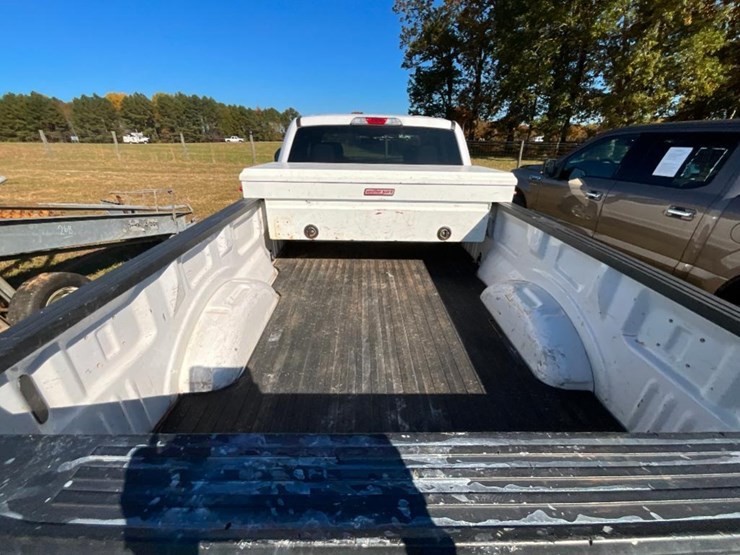 2019-ford-f150-xlt-image-8