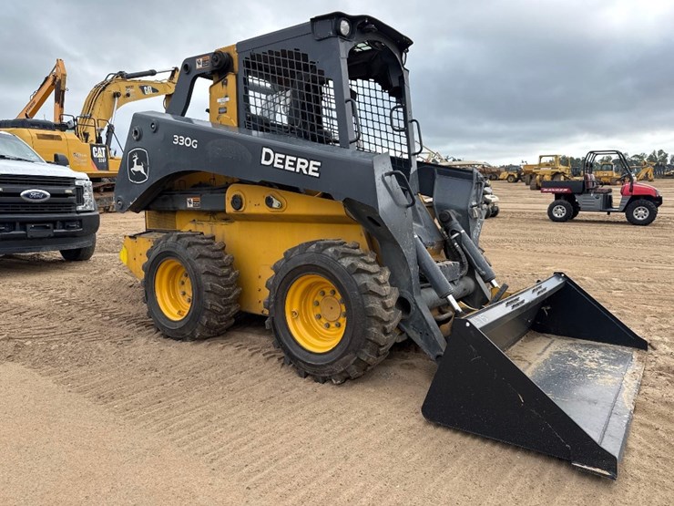 2022-deere-330g-image-4