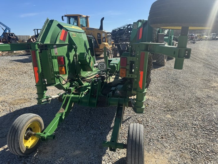 john-deere-12-image-4