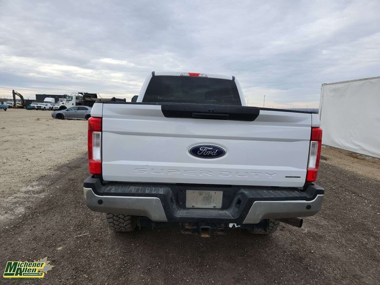 2019-ford-f350-image-22