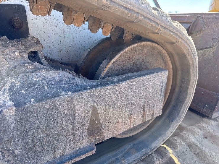 2021-bobcat-t66-image-17