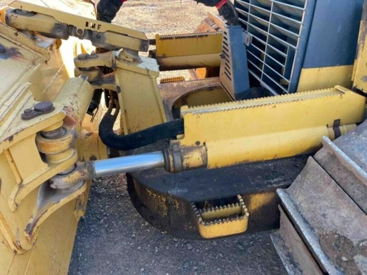 2008-deere-700j-image-14