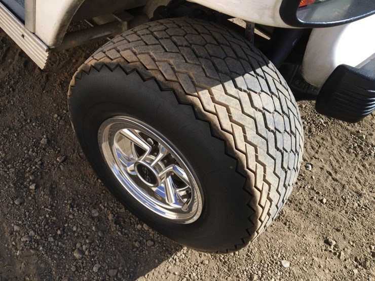 club-car-2-passenger-utility-cart,-image-9