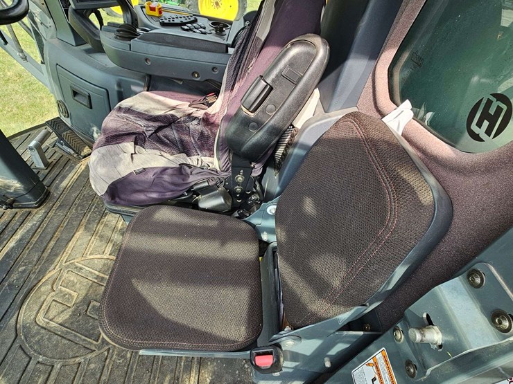 hagie-sts12-image-28