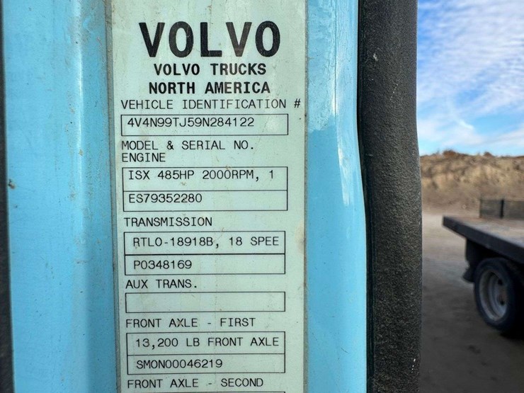 2009-volvo-tractor-truck---caution---kennewick,-wa-image-20