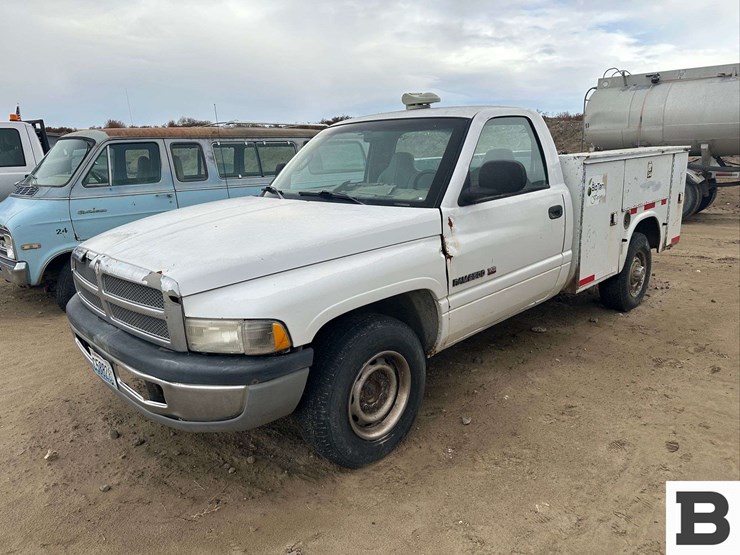 2000-dodge-ram-2500-image-1