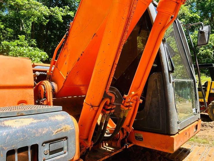 2010-doosan-dx180-lc-image-54