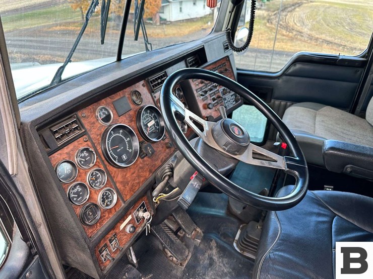 2000-kenworth-t800-image-68