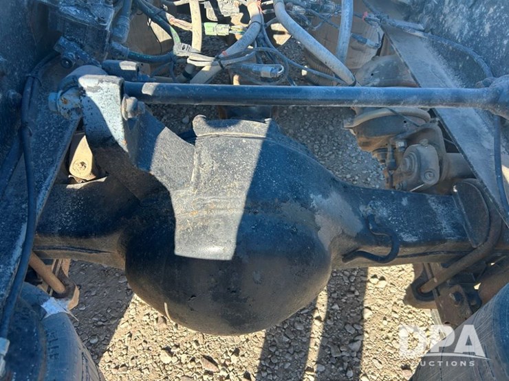 2004-international-9200i-image-23