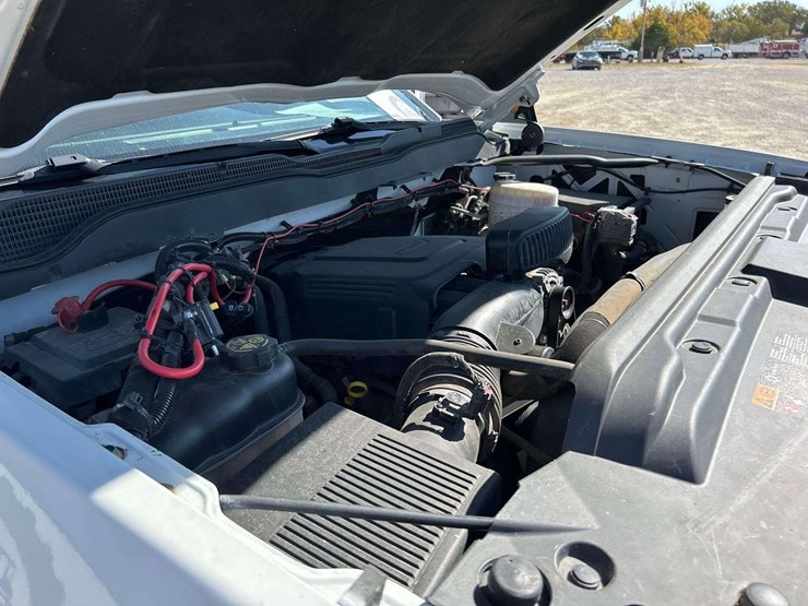 2019-chevrolet-silverado-2500hd-image-9