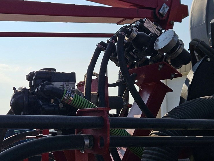 case-1250-early-riser-planter-image-25