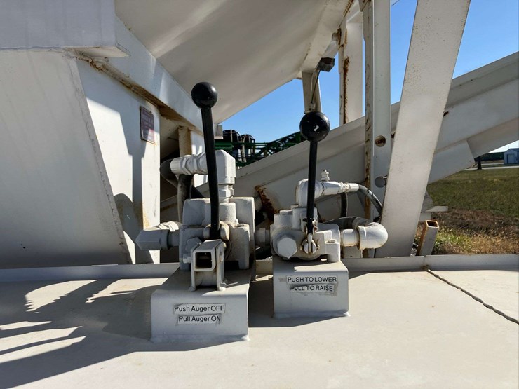 simonsen-fertilizer-tender-dual-bin-hopper---no-chassis-image-15